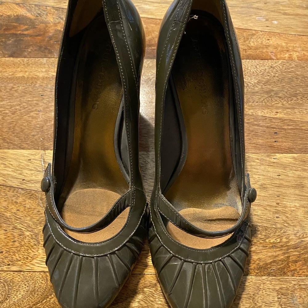 Arturo Chiang heels.